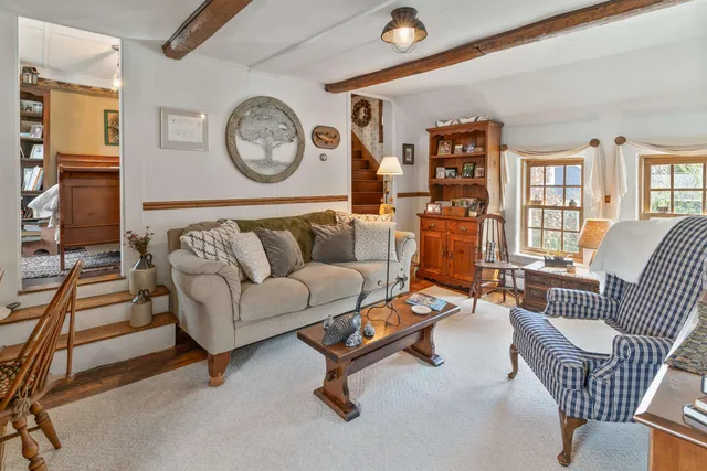 $650,000 | 187 King Street, Boscawen, NH 03303