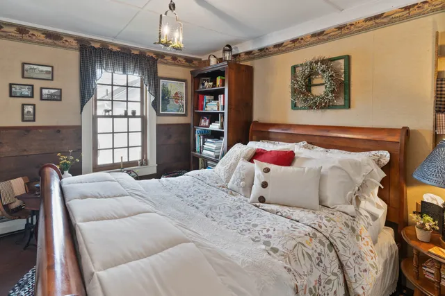 $650,000 | 187 King Street, Boscawen, NH 03303