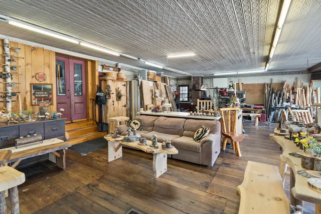 $650,000 | 187 King Street, Boscawen, NH 03303