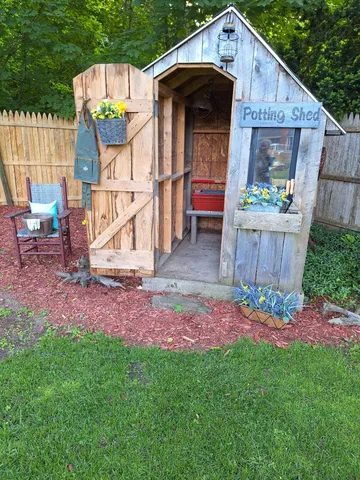 $650,000 | 187 King Street, Boscawen, NH 03303