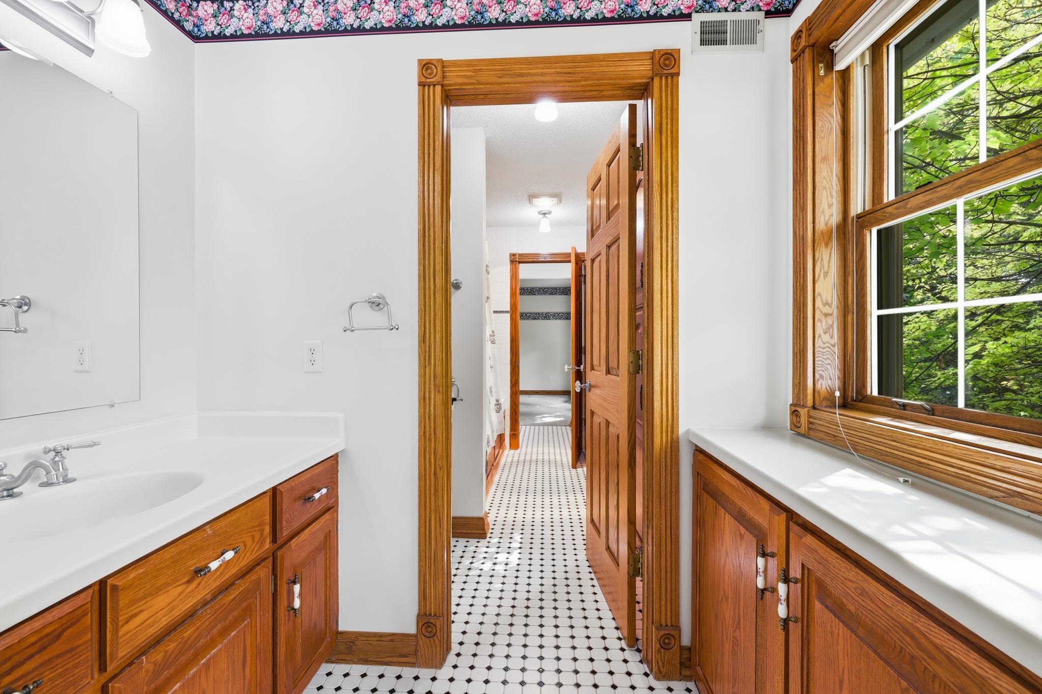 8620 Inver Grove Trail Inver Grove Heights, MN 55076 - Photo 38 of 81 Gallery Image 38