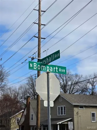 $225,000 | 1008 North Bompart Avenue, Webster Groves, MO 63119