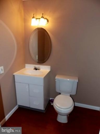 7844 Tick Neck Road Pasadena, MD 21122 - Photo 10 of 21 Bath