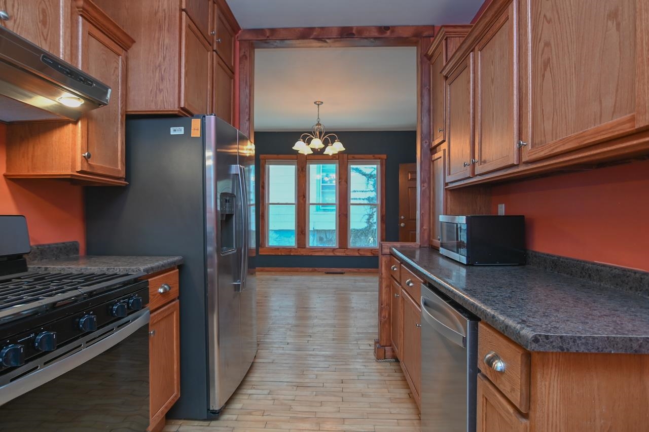 835 East John Street Appleton, WI 54911 - Photo 13 of 27