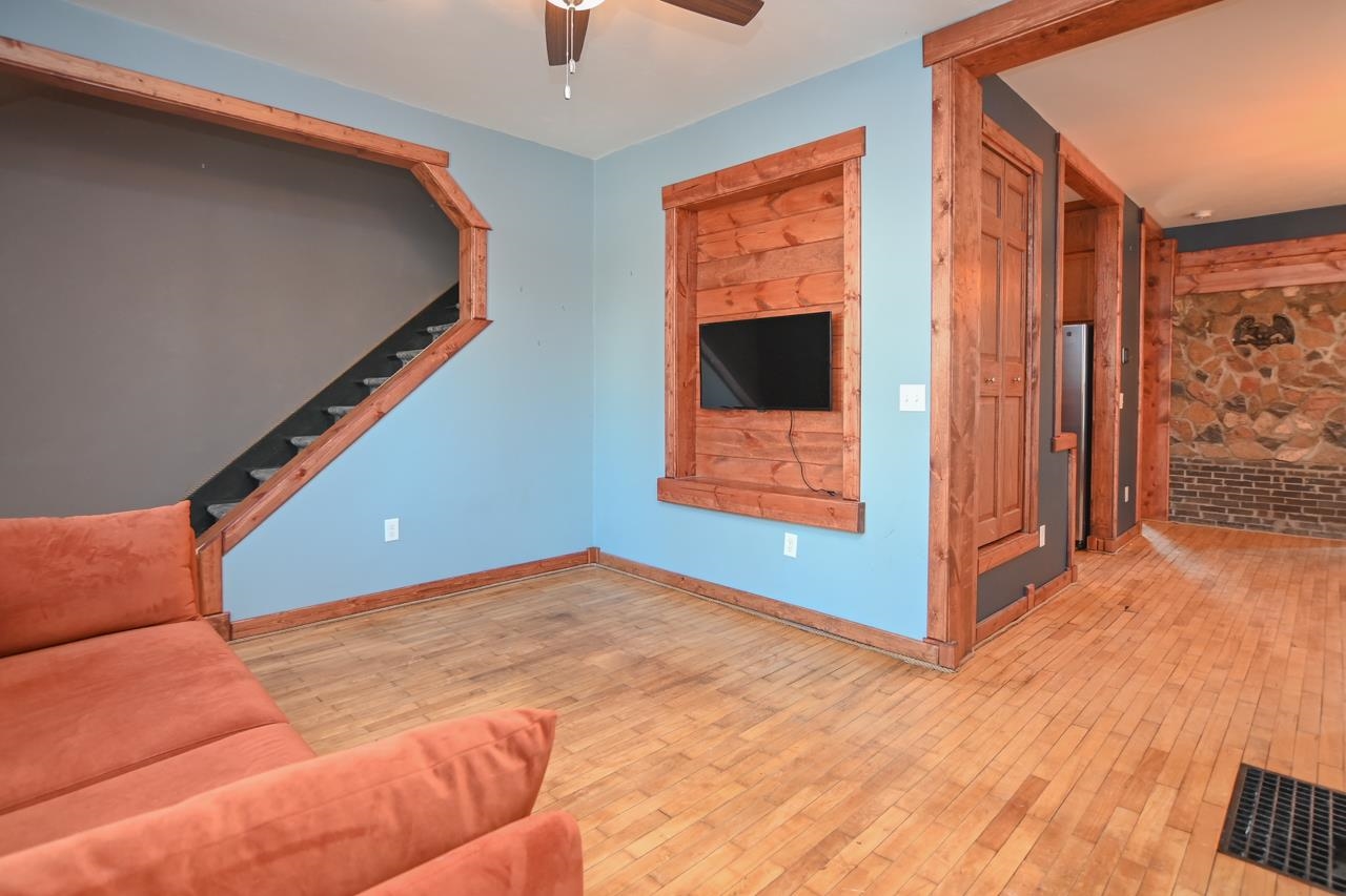 835 East John Street Appleton, WI 54911 - Photo 16 of 27