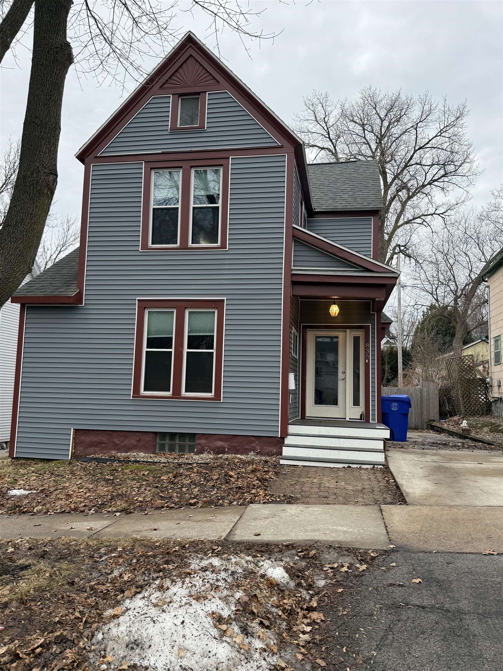 835 East John Street Appleton, WI 54911 - Photo 2 of 27