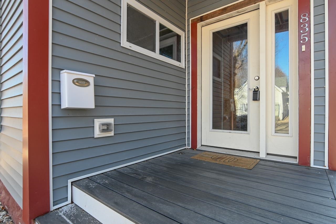 835 East John Street Appleton, WI 54911 - Photo 3 of 27