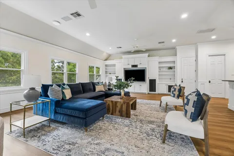 $4,500,000 | 223 Heritage Oaks Lane, Houston, TX 77024