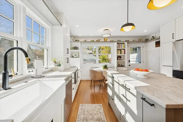 $1,350,000 | 1570 Ashland Avenue, Evanston, IL 60201