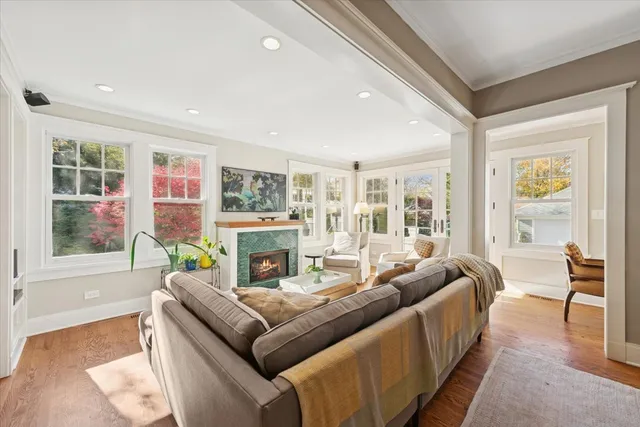 $1,350,000 | 1570 Ashland Avenue, Evanston, IL 60201