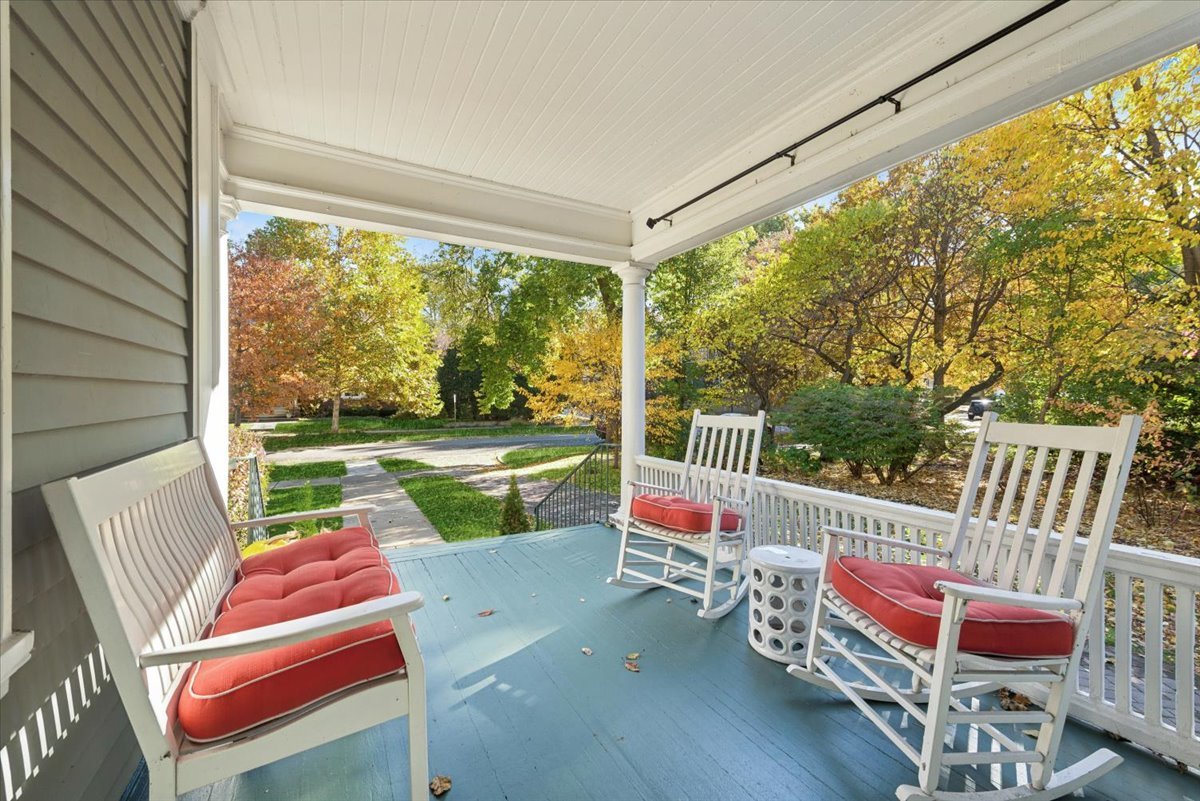 1570 Ashland Avenue Evanston, IL 60201 - Photo 6 of 40 a view of deck with a table and chairs next to a yard