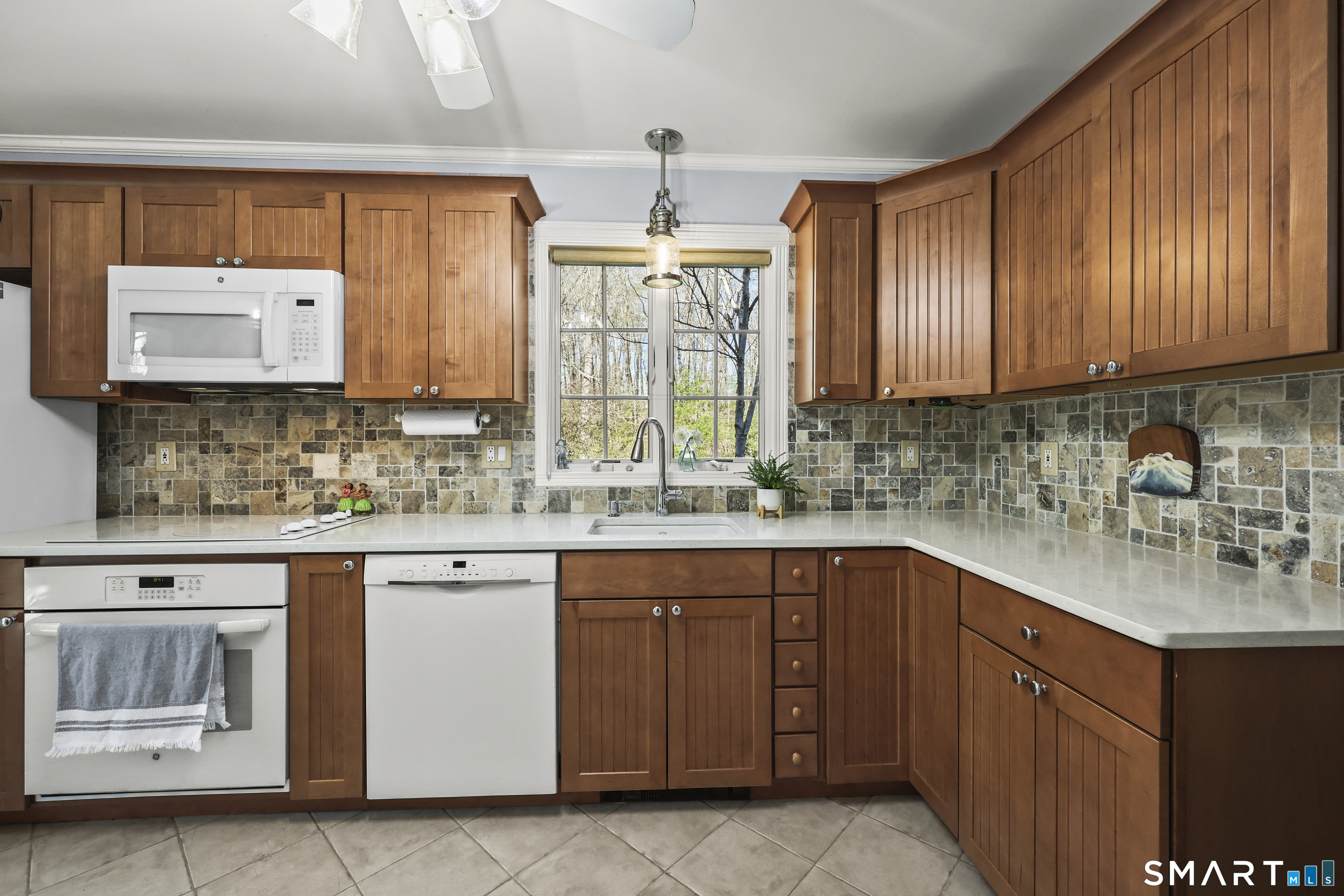 16 Burrows Hill Road Hebron, CT 06231 - Photo 10 of 40