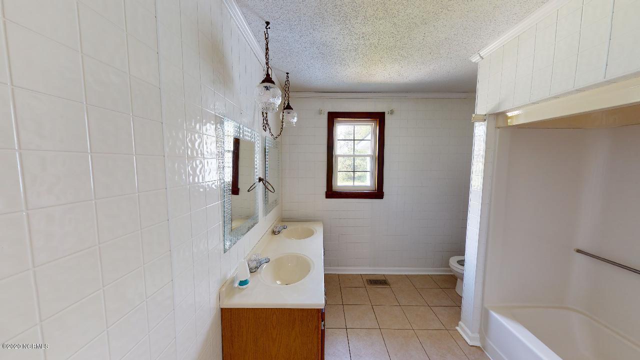 255 Core Road Richlands, NC 28574 - Photo 19 of 35 255-Core-Road-04112020_080020