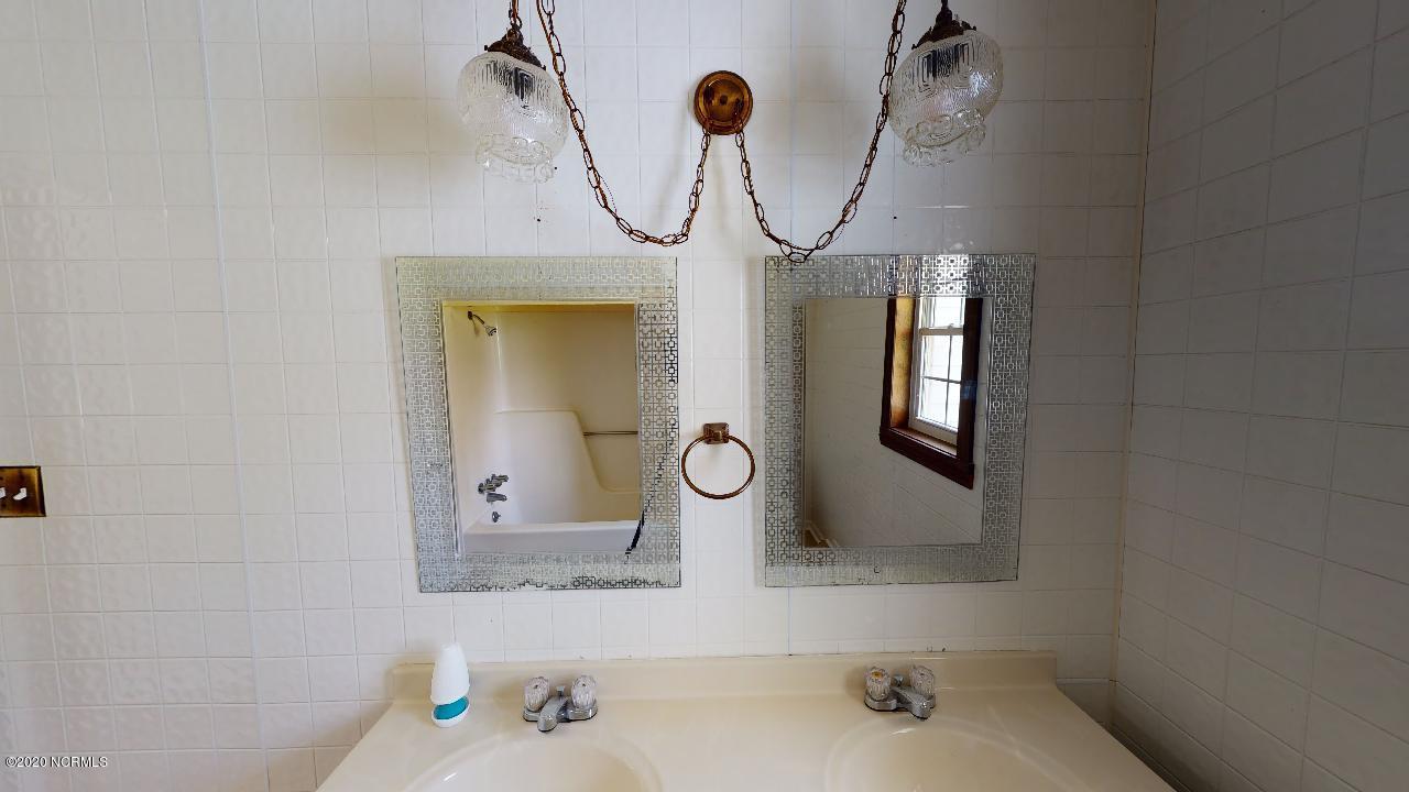 255 Core Road Richlands, NC 28574 - Photo 21 of 35 255-Core-Road-04112020_080109