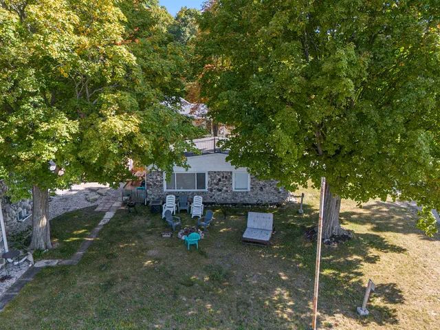 $1,200,000 | 4642 Main Street, Onekama, MI 49675