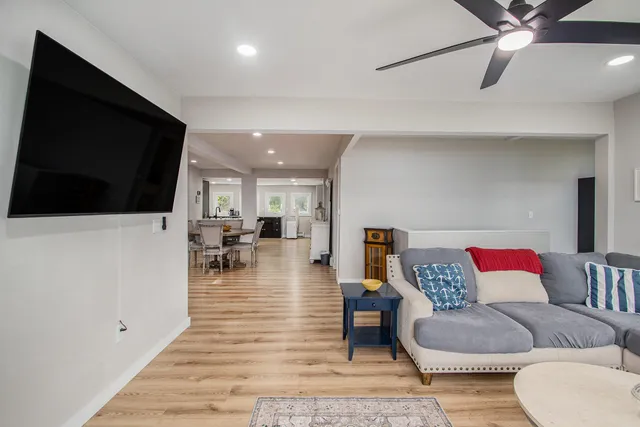 $1,200,000 | 4642 Main Street, Onekama, MI 49675