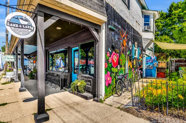 $1,200,000 | 4642 Main Street, Onekama, MI 49675