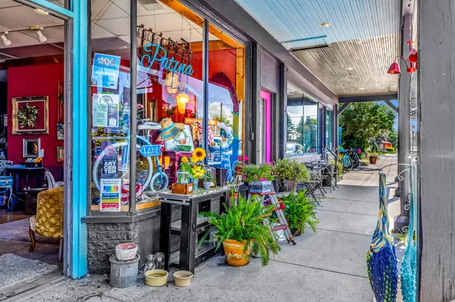 $1,200,000 | 4642 Main Street, Onekama, MI 49675