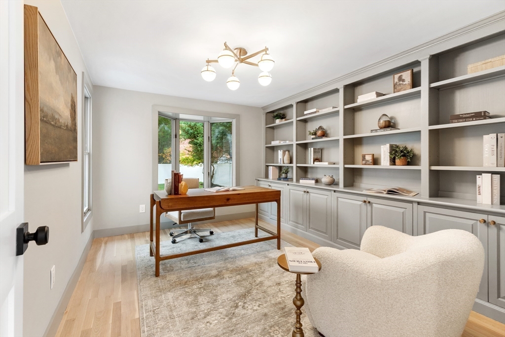 26 Pinewood Road Needham, MA 02492 - Photo 11 of 33