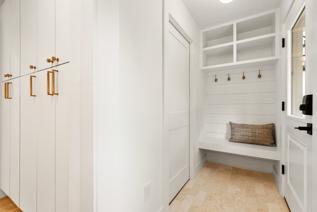 26 Pinewood Road Needham, MA 02492 - Photo 12 of 33