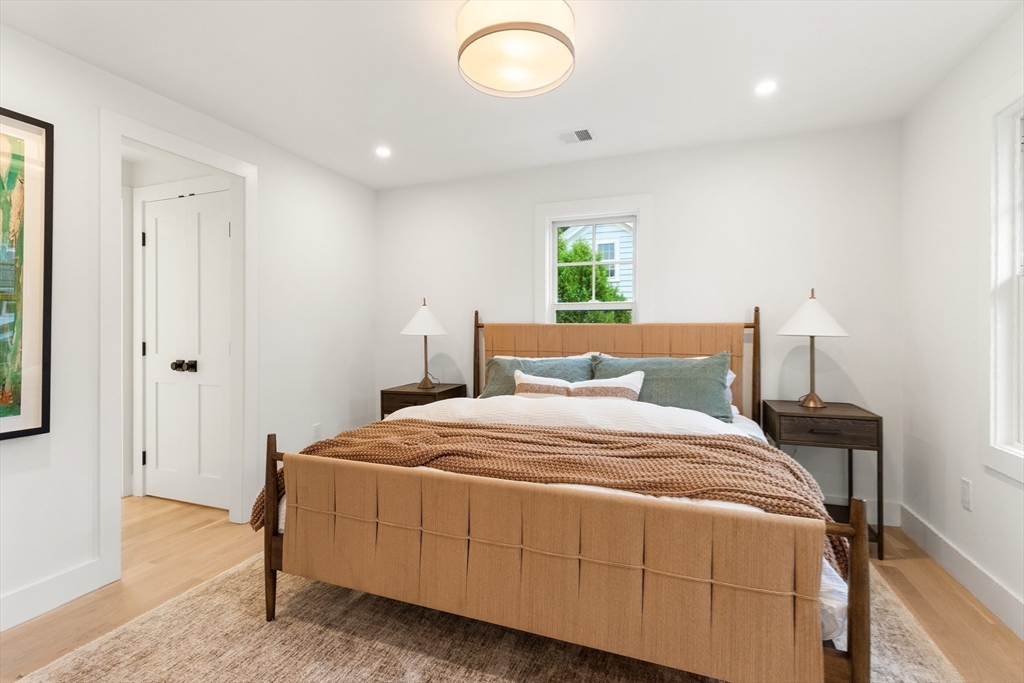 26 Pinewood Road Needham, MA 02492 - Photo 16 of 33