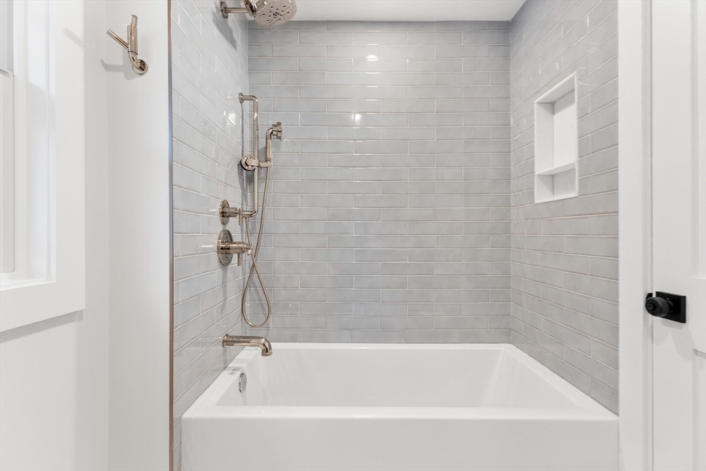 26 Pinewood Road Needham, MA 02492 - Photo 23 of 33