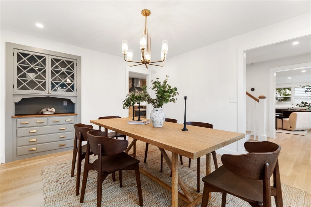 26 Pinewood Road Needham, MA 02492 - Photo 7 of 33