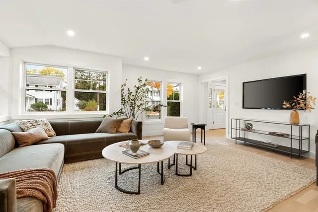 $2,195,000 | 26 Pinewood Road, Needham, MA 02492