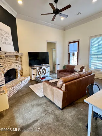 $276,800 | 456 Greenfield Ridge Circle, Brandon, MS 39042