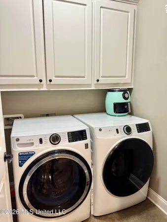 $276,800 | 456 Greenfield Ridge Circle, Brandon, MS 39042