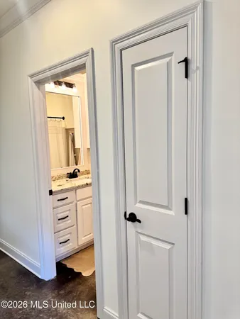 $276,800 | 456 Greenfield Ridge Circle, Brandon, MS 39042