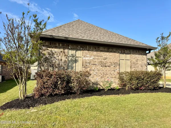 $276,800 | 456 Greenfield Ridge Circle, Brandon, MS 39042