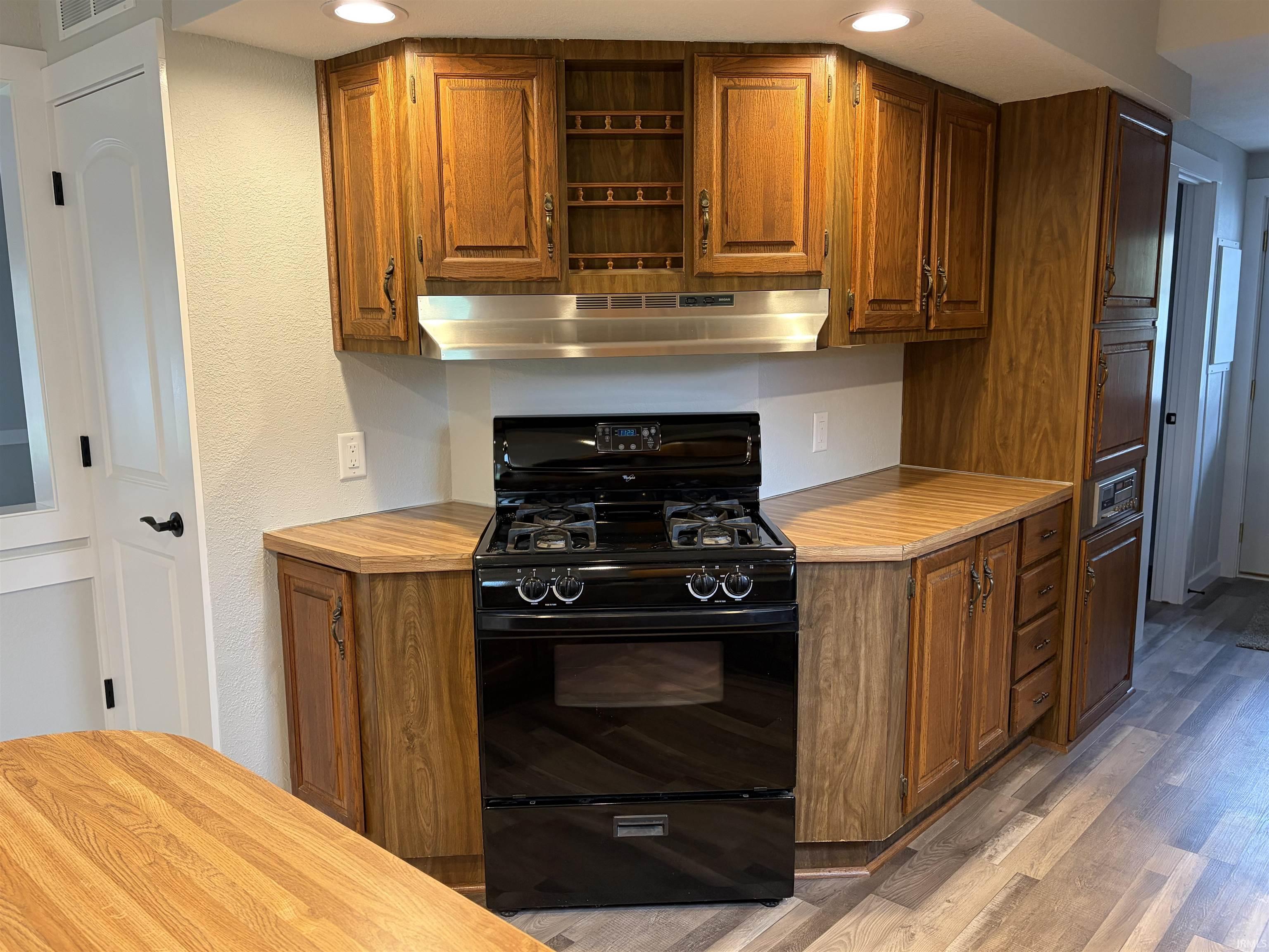 2305 South Wallick Road Peru, IN 46970 - Photo 4 of 26