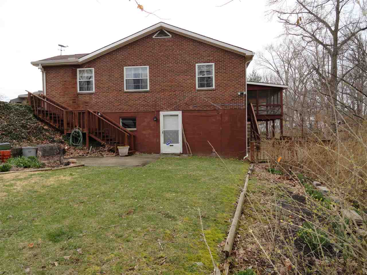 2874 Roseneath Road Huntington, WV 25705 - Photo 25 of 27 Gallery Image 25