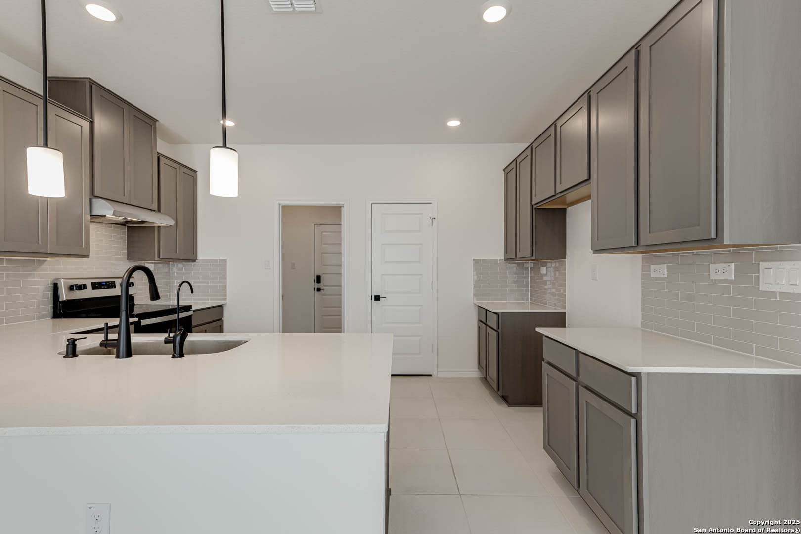 14839 Vance Jackson Road, Unit 503 San Antonio, TX 78249 - Photo 13 of 44