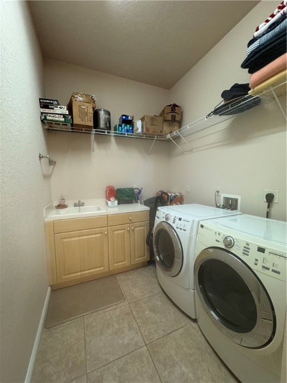 3318 Burlington Place Southwest Vero Beach, FL 32968 - Photo 22 of 30 a utility room with dryer and washer