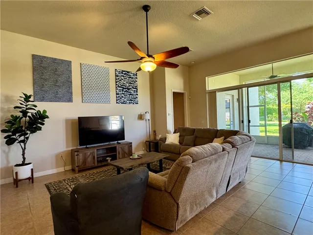 $5,000 | 3318 Burlington Place Southwest, Vero Beach, FL 32968