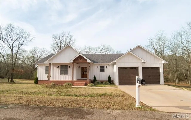 $499,900 | 306 Timberwolf Drive, Poplar Bluff, MO 63901