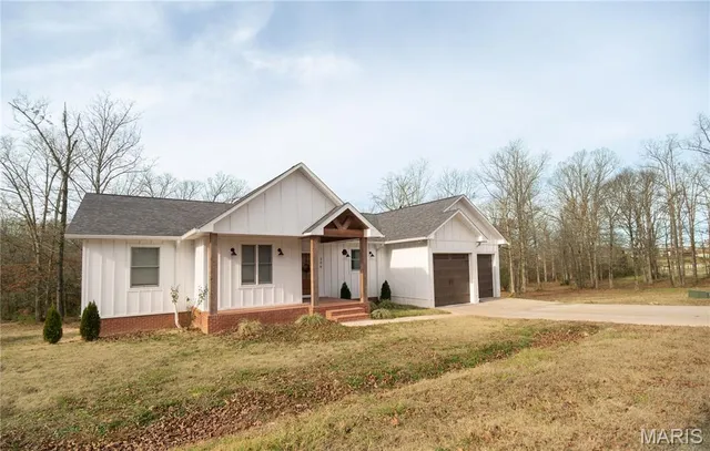 $499,900 | 306 Timberwolf Drive, Poplar Bluff, MO 63901