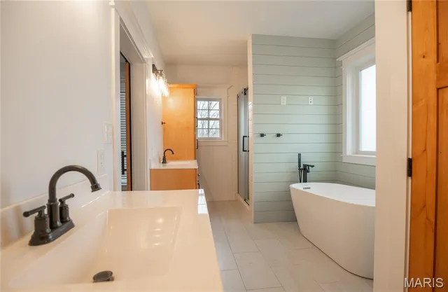 $499,900 | 306 Timberwolf Drive, Poplar Bluff, MO 63901