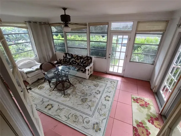 $498,000 | 995 West 11th Avenue, Mount Dora, FL 32757