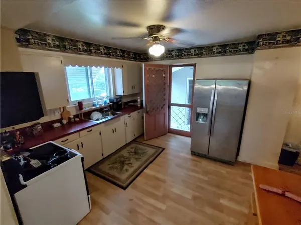 $498,000 | 995 West 11th Avenue, Mount Dora, FL 32757