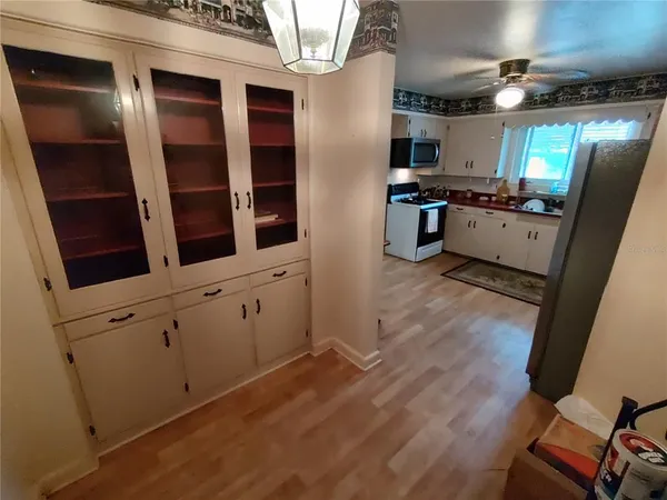 $498,000 | 995 West 11th Avenue, Mount Dora, FL 32757