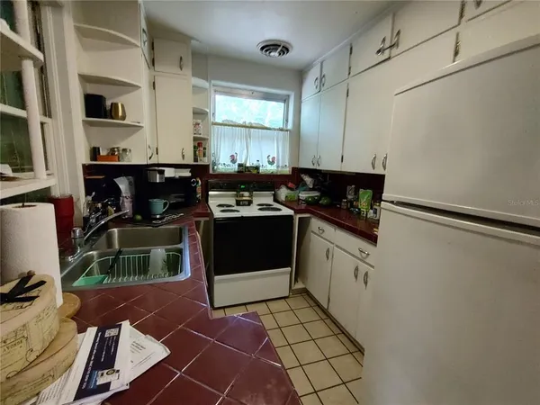 $498,000 | 995 West 11th Avenue, Mount Dora, FL 32757