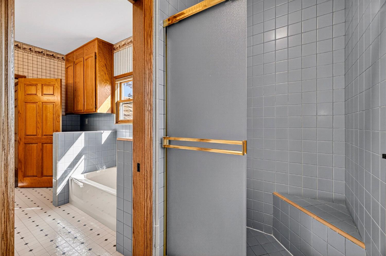 8970 South Butte Road Sutter, CA 95982 - Photo 54 of 86 a bathroom with a bathtub and a shower