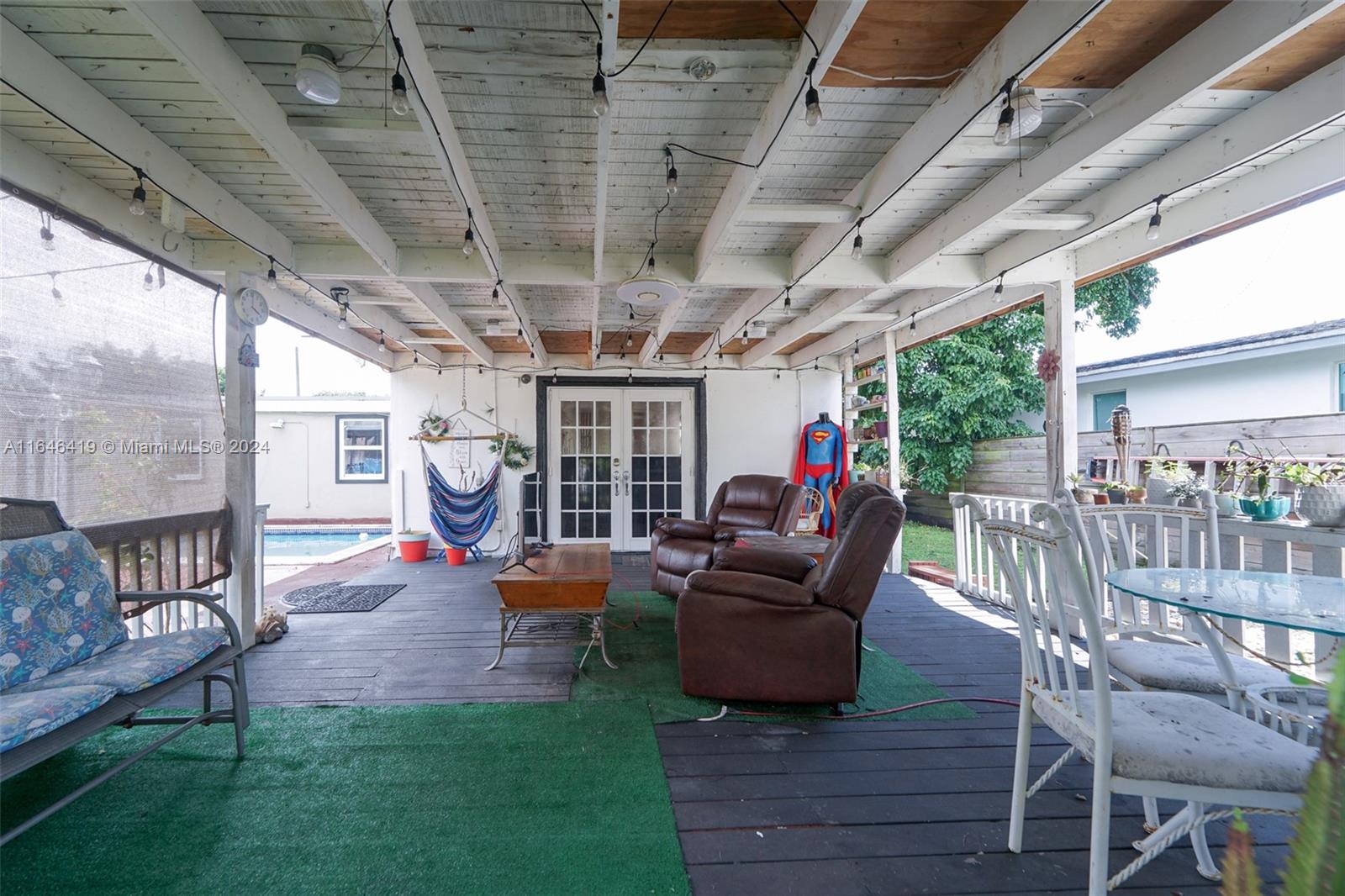 18400 Northeast 7th Court North Miami Beach, FL 33179 - Photo 18 of 24 a view of living room filled with furniture
