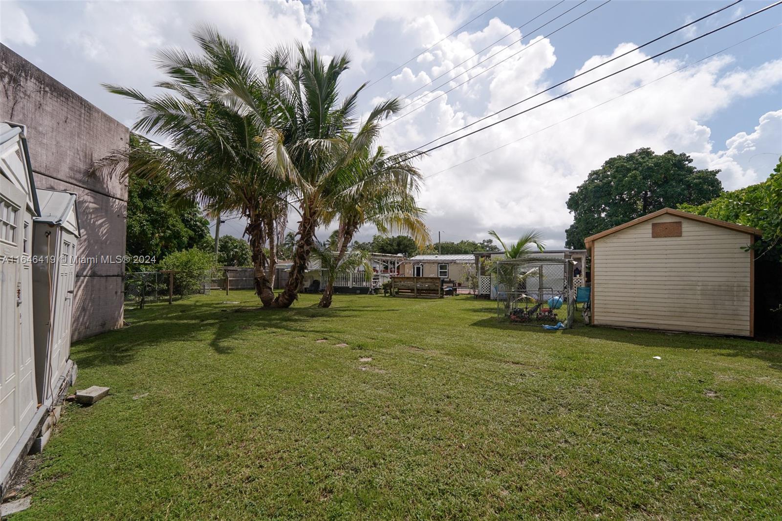 18400 Northeast 7th Court North Miami Beach, FL 33179 - Photo 20 of 24 a view of a outdoor space