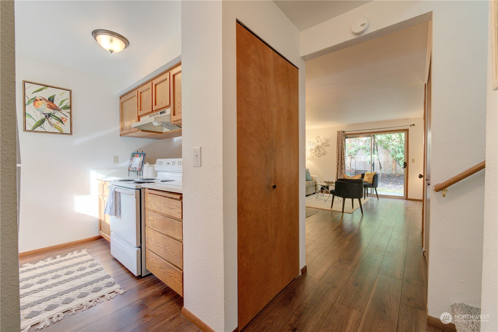 18910 Bothell Everett Highway, Unit J3 Bothell, WA 98012 - Photo 5 of 33