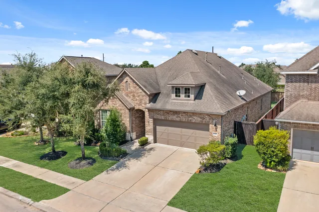 $420,000 | 6318 Wolf Run Drive, Katy, TX 77493