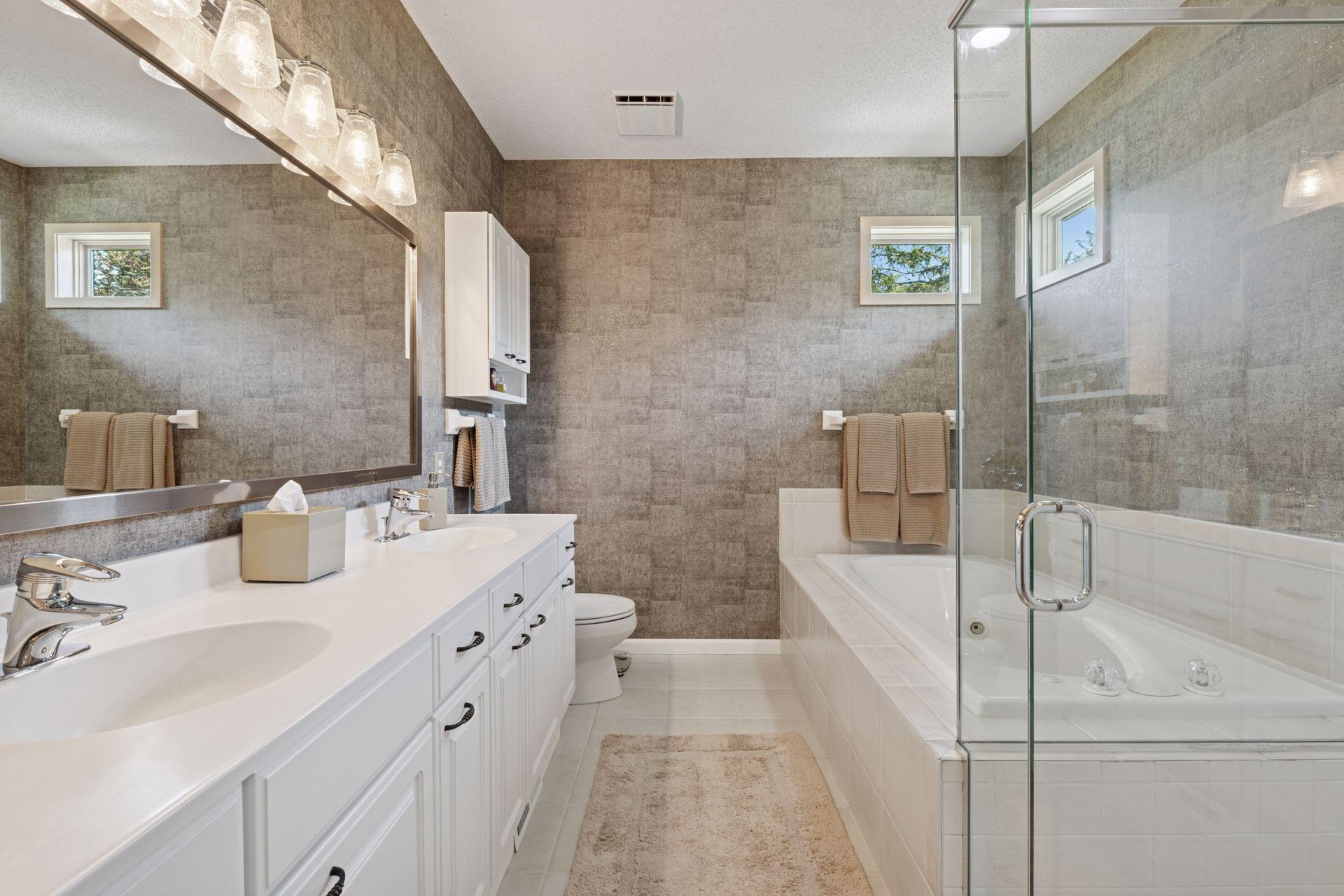 7057 Crowne Oak Road Eden Prairie, MN 55344 - Photo 26 of 44 Gallery Image 26